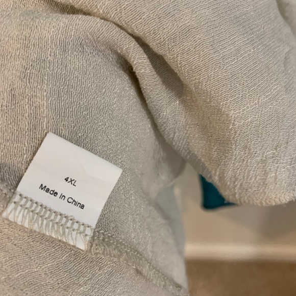 Adorn teal sleeveless tunic. - Picture 3 of 3